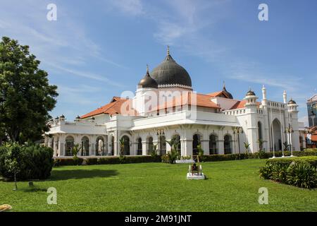 Georgetown, Penang, Malaysia - November 2012: The ancient Kapitan Keling mosque in the heritage city of Georgetown in Penang. Stock Photo