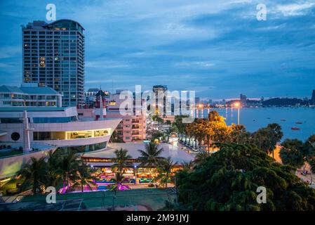 The Beach front with Hotels at the Pattaya Bay and Beach road in the city of Pattaya in the Province of Chonburi in Thailand,  Thailand, Pattaya, Nove Stock Photo