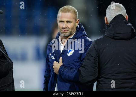 EINDHOVEN, NETHERLANDS - JANUARY 16: assistant coach Tommie van der Leegte of FC Eindhoven during the Dutch Keukenkampioendivisie match between FC Eindhoven and FC Den Bosch at Jan Louwers stadion on January 16, 2023 in Eindhoven, Netherlands (Photo by Broer van den Boom/Orange Pictures) Stock Photo