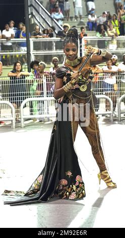 Sao Paulo, Brazil. 15th Jan, 2023. Members of the Mocidade Alegre samba school take part in the rehearsal for the upcoming Sao Paulo Carnival 2023, at the Anhembi Sambadrome. The parades will take place on February 17 and 18. (Credit Image: © Paulo Lopes/ZUMA Press Wire) EDITORIAL USAGE ONLY! Not for Commercial USAGE! Stock Photo