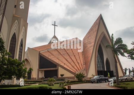 Exterior of Abuja National Mosque is the national mosque of Nigeria. The mosque was built in 1984 and is open to the non-Muslim public Stock Photo