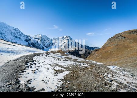 Panoramic view of Ortler, Koenigsspitze and Monte Zebru in the italian alps high above Sulden Stock Photo