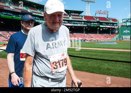 Red Sox Foundation Run to Home Base at Fenway Park Stock Photo - Alamy