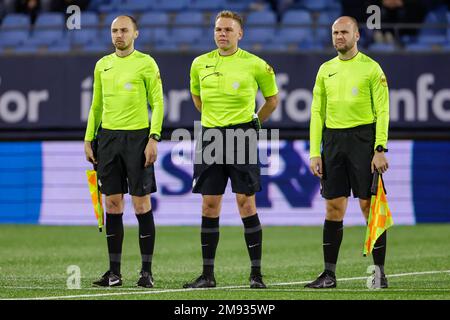 EINDHOVEN, NETHERLANDS - JANUARY 16: assistant referee Nils van Kampen, referee Alex Bos, assistant referee Kevin Bodde during the Dutch Keukenkampioendivisie match between FC Eindhoven and FC Den Bosch at Jan Louwers stadion on January 16, 2023 in Eindhoven, Netherlands (Photo by Broer van den Boom/Orange Pictures) Stock Photo