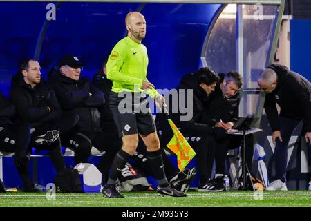 EINDHOVEN, NETHERLANDS - JANUARY 16: assistant referee Kevin Bodde during the Dutch Keukenkampioendivisie match between FC Eindhoven and FC Den Bosch at Jan Louwers stadion on January 16, 2023 in Eindhoven, Netherlands (Photo by Broer van den Boom/Orange Pictures) Stock Photo