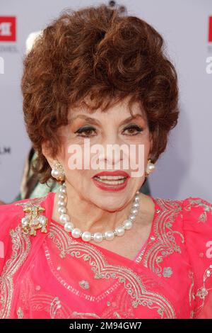 Los Angeles, USA. 29th Apr, 2016. Gina Lollobrigida at the 2016 TCM Classic Film Festival held at the TCL Chinese Theater in Hollywood, CA, April 28, 2016. Photo by Joseph Martinez/PictureLux Credit: PictureLux/The Hollywood Archive/Alamy Live News Stock Photo