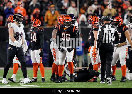 Cincinnati Bengals defensive end Cam Sample (96) lines up on defense during  an NFL football game against the Arizona Cardinals, Friday, Aug. 12, 2022,  in Cincinnati. (AP Photo/Zach Bolinger Stock Photo - Alamy