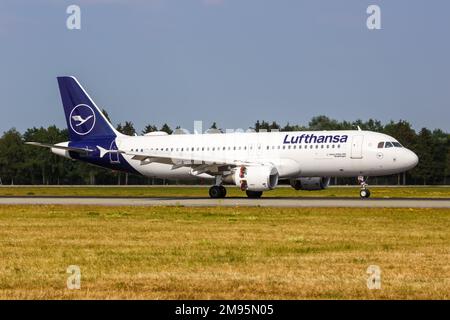 Hamburg, Germany - August 13, 2022: Lufthansa Airbus A320 airplane at Hamburg airport (HAM) in Germany. Stock Photo