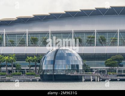 Glass dome Apple Store floating on Marina Bay Singapore Stock Photo