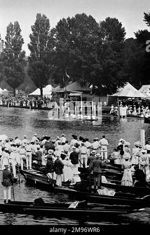 The finish, Henley-on-Thames Royal Regatta, early 1900s Stock Photo