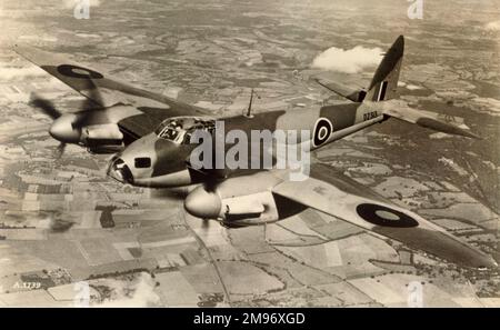 de Havilland Mosquito BIV, DZ313, in flight. Stock Photo