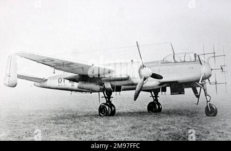 Heinkel He 219 Uhu -a relative latecomer, the type was considered one of Germany's better night fighters. Stock Photo