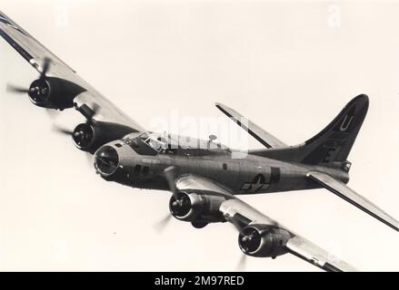 Boeing B-17G Flying Fortress, 44-85784/G-BEDF, Sally B, remains airworthy in the UK. Stock Photo