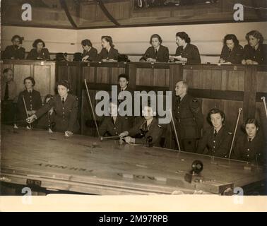 RAF OPERATIONS ROOM Stock Photo - Alamy