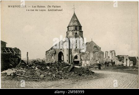 Westoutre (Westouter), Belgium - damage in the Rue de Locre during WW1, with Sint-Eligiuskerk at the centre. Stock Photo