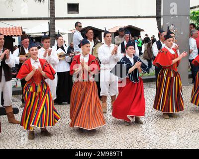 Madeira, Funchal, Spain: Traditional costumes and dances from Campanario Stock Photo