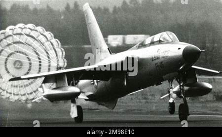 Republic F-105D Thunderchief - USA - Air Force | Aviation