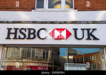 Slough, Berkshire, UK. 14th December, 2022. An HSBC UK bank branch in Slough High Street. Slough still has a number of banks open whilst many branches have already closed in nearby towns. Credit: Maureen McLean/Alamy Stock Photo