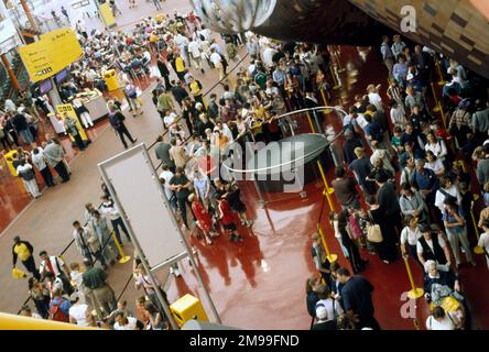 Crowds of visitors in the Millennium Dome, Greenwich Stock Photo