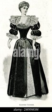 Historic Fancy Dress Ball at Devonshire House, London - Countess Cadogan. Stock Photo