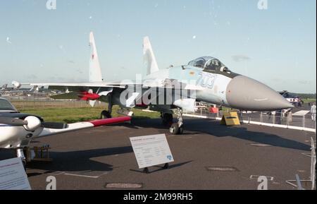 Su 92 Farnborough 92 - Sukhoi Su-35 'Blue 703' Stock Photo - Alamy
