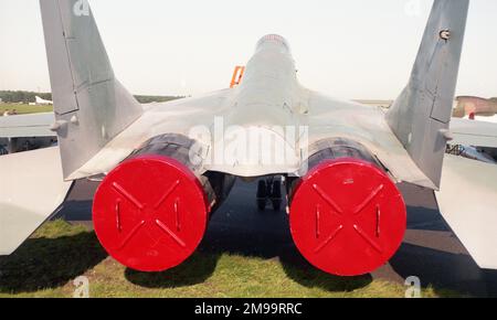 Farnborough 92 - Mikoyan MiG-29M (9-15) 'Blue 156' shown with Vympel NPO R-77 air-to-air missiles on the underwing pylons. Stock Photo