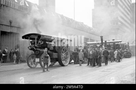 At a traction engine rally outside the Museum of Science and Technology on Newhall Street, Birmingham:- Burrell Showmans Road Locomotive, regn. J 3471, number 3471, The Rover, built in 1913, powered by an 6 Nhp compound steam engine. Stock Photo