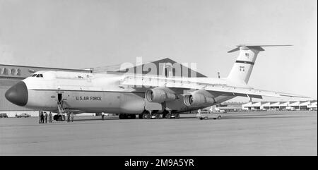 United States Air Force - Lockheed C-5A Galaxy 70-0449 of the 60th Military Airlift Wing of Military Airlift Command, from Travis Air Force Base. Stock Photo