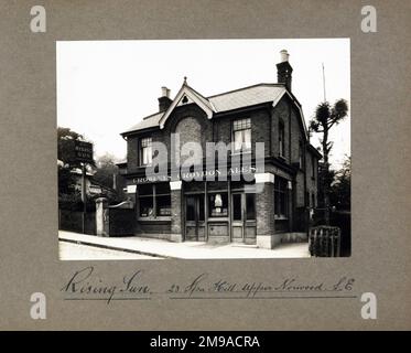 Photograph of Rising Sun PH, Spa Hill Upper Norwood, London. The main side of the print (shown here) depicts: Right face on view of the pub.  The back of the print (available on request) details: Nothing for the Rising Sun, Spa Hill Upper Norwood, London SE19 3TW. As of July 2018 . The Rising Sun closed in 2009 and has now been converted into flats. Stock Photo