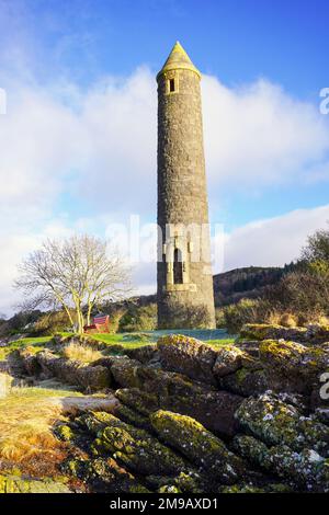 Largs Pencil, a monument erected in 1912 on Bowan Crag, Largs to commemorate the battle of Largs in 1263 between the Scots army under Alexander of Dun Stock Photo