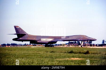 United States Air Force (USAF) - Rockwell B-1B Lancer 86-0114 'Wolfhound' (msn 74), of the 319th Bombardment Wing, at RAF Mildenhall, on 27 May 1989. (This aircraft crashed 30 mi N. of Diego Garcia, during Operation Enduring Freedom, on 12 December 2001). Stock Photo