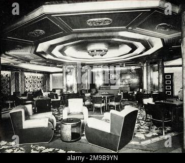 The First Class Smoking Room of the RMS Aquitania, a luxury ocean liner ...