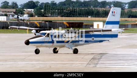 Armee de l'Air - de Havilland Canada DHC-6-300 Twin Otter 742 / IA (msn 742), of Escadron d' Experimentation et de Transport 06/330. (Armee de l'Air - French Air Force) Stock Photo