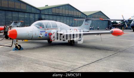 Armee de l'Air - Morane-Saulnier MS.760 Paris IR 54 / 330-DQ (msn 54) of EAT 00.330. (Armee de l'Air - French Air Force / EAT - Ecole de l'aviation de transport) Stock Photo