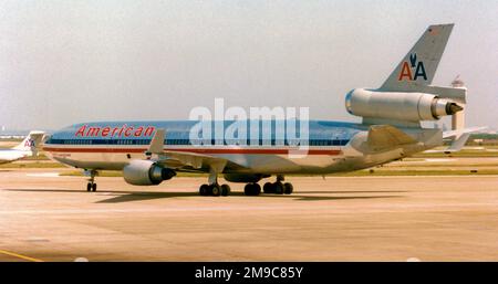 McDonnell Douglas MD-11 N1757A (msn 48505 / 402), of American Airlines  Stock Photo - Alamy