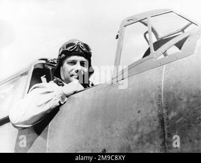 General Ernst Udet sat in the cockpit of Heinkel He 100 V2, after breaking the World 100km closed-circuit speed record at 634 Km/h, on 5 June 1938. Stock Photo