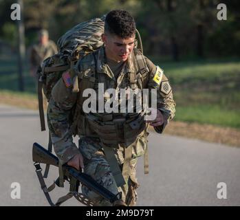 Army Reserve 2022 Best Squad competitors conduct prepatory drills prior ...