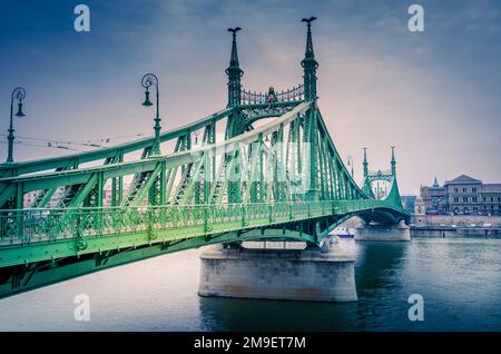 Budapest, Hungary. Szabadsag Bridge (Liberty) crossing the Danube River, connecting Buda and Pest. Stock Photo