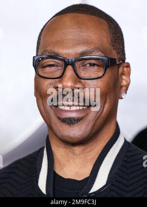 WESTWOOD, LOS ANGELES, CALIFORNIA, USA - JANUARY 17: American actor, comedian, writer, producer and singer Eddie Murphy arrives at the Los Angeles Premiere Of Netflix's 'You People' held at the Regency Village Theatre on January 17, 2023 in Westwood, Los Angeles, California, United States. (Photo by Xavier Collin/Image Press Agency) Stock Photo