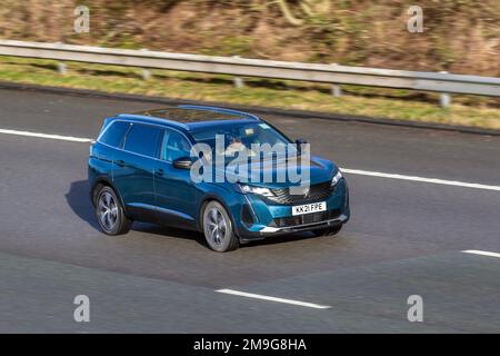 Peugeot 5008 hi-res stock photography and images - Alamy