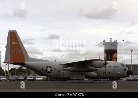 Lc 130h hercules hi-res stock photography and images - Alamy