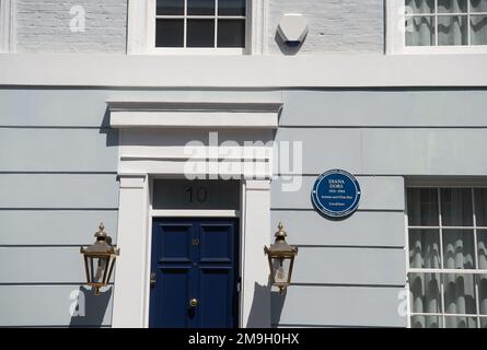 Chelsea, London, UK. 16th June, 2022. A blue plaque outside the former home to actress Diana Dors in Burnsall Street off the King’s Road in Chelsea. Diana Dors lived there between 1953 and 1968. The house was put on the market for £4.5m in 2021. Credit: Maureen McLean/Alamy Stock Photo
