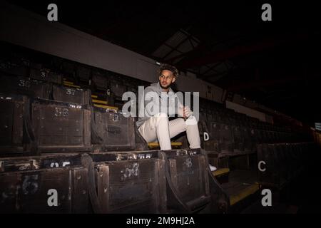 Barry Cotter signs for Barnsley on a 3.5 year deal at Oakwell, Barnsley, United Kingdom, 18th January 2023  (Photo by Mark Cosgrove/News Images) Stock Photo