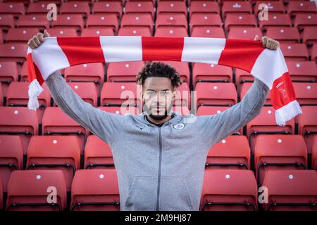 Barry Cotter signs for Barnsley on a 3.5 year deal at Oakwell, Barnsley, United Kingdom, 18th January 2023  (Photo by Mark Cosgrove/News Images) Stock Photo