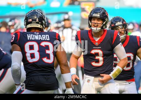 Houston, Texas, USA. 4th Dec, 2022. Houston Texans quarterback Kyle Allen  (3) passes the ball during an NFL game between the Houston Texans and the  Cleveland Browns on Dec. 4, 2022, in