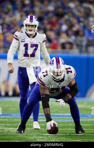 December 24, 2022 - Buffalo Bills quarterback Josh Allen (17) runs in a  touchdown during NFL football game at the Chicago Bears in Chicago, IL  Stock Photo - Alamy