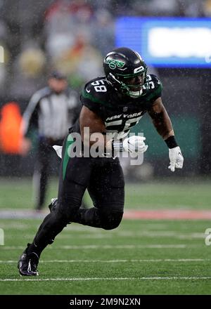 A Chicago Bears helmet is seen during an NFL football game against the New  York Jets on Sunday, Nov. 27, 2022, in East Rutherford, N.J. (AP Photo/Adam  Hunger Stock Photo - Alamy