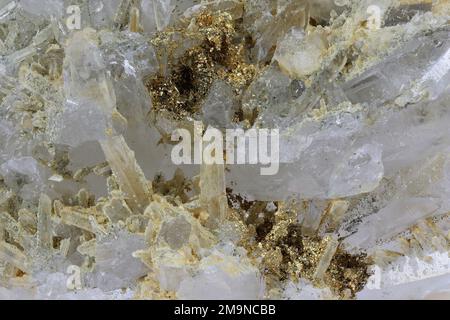 native gold on clear quartz from Eagle Mine, Colorado Stock Photo