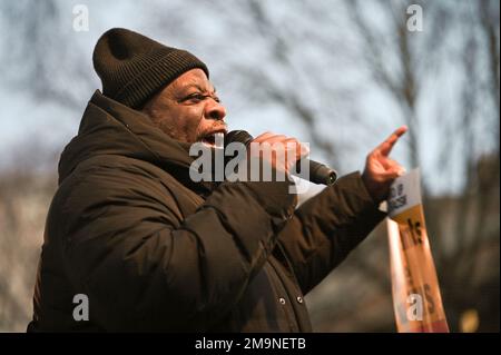 London, UK. 18th Jan, 2023. Downing street, January 18 2023. Speaker Weyman Bennett - Stand up to Racism at the #NHSStrike day as NHS Staff, campaigners and activists Rally opposite 10 Downing Street. Credit: See Li/Picture Capital/Alamy Live News Stock Photo
