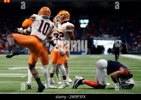 Fresno State wide receiver Jalen Cropper runs for yardage against UTEP  during the first half of the New Mexico Bowl NCAA college football game  Saturday, Dec. 18, 2021, in Albuquerque, N.M. (AP